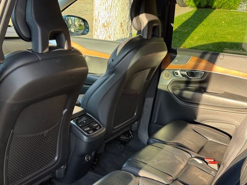 Used 2018 Volvo XC90 T6 Inscription w/ Convenience Package image 15