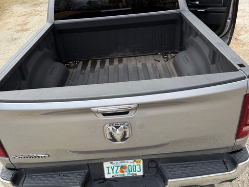 Used 2019 RAM 1500 Laramie RWD image 6