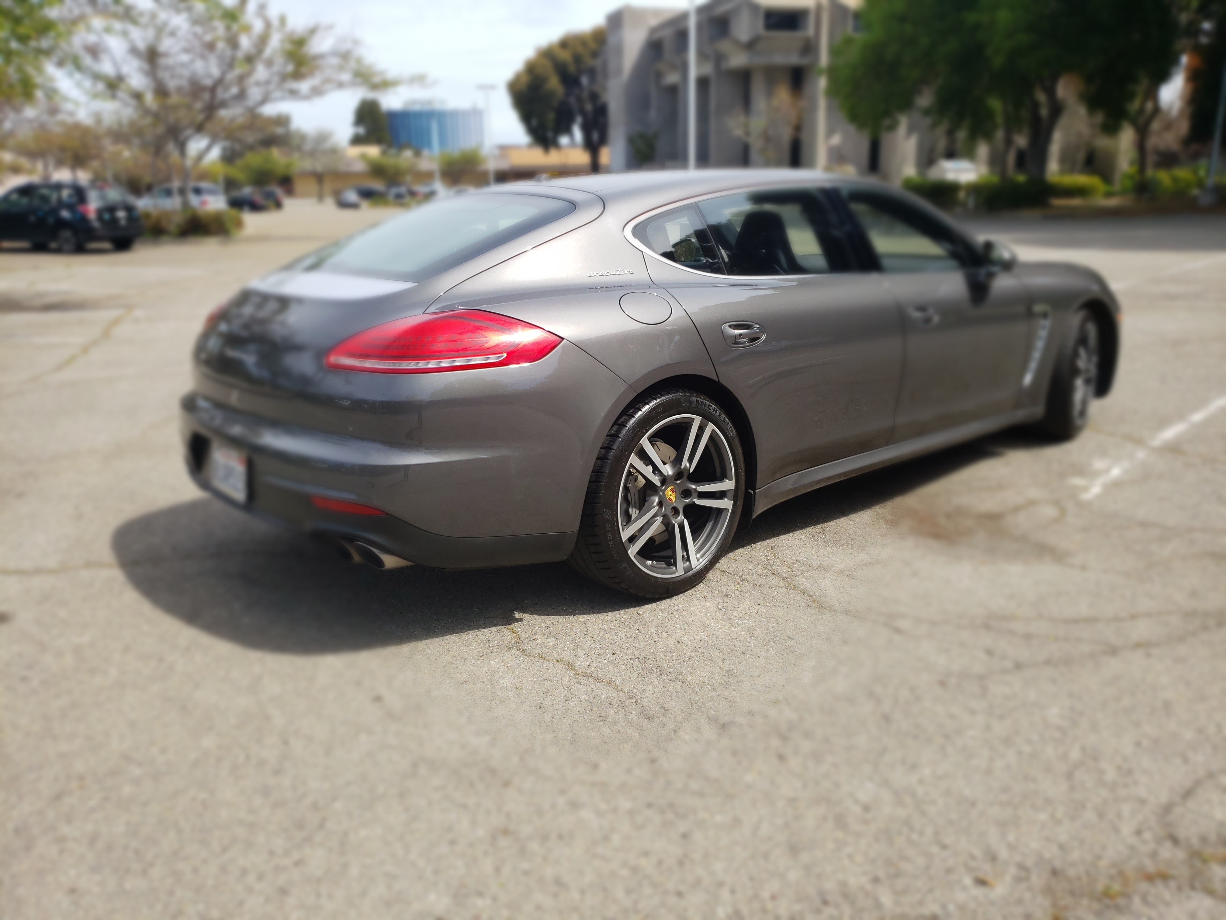 Used 2015 Porsche Panamera 4S Executive AWD/4WD image 6