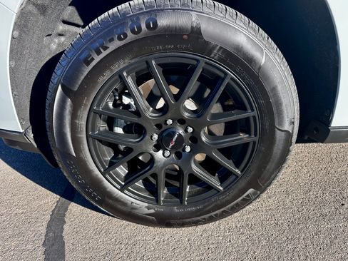 Used 2024 Ford Maverick XL image 9