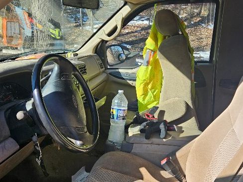 Used 2001 Ford F350 4x4 SuperCab Super Duty image 9