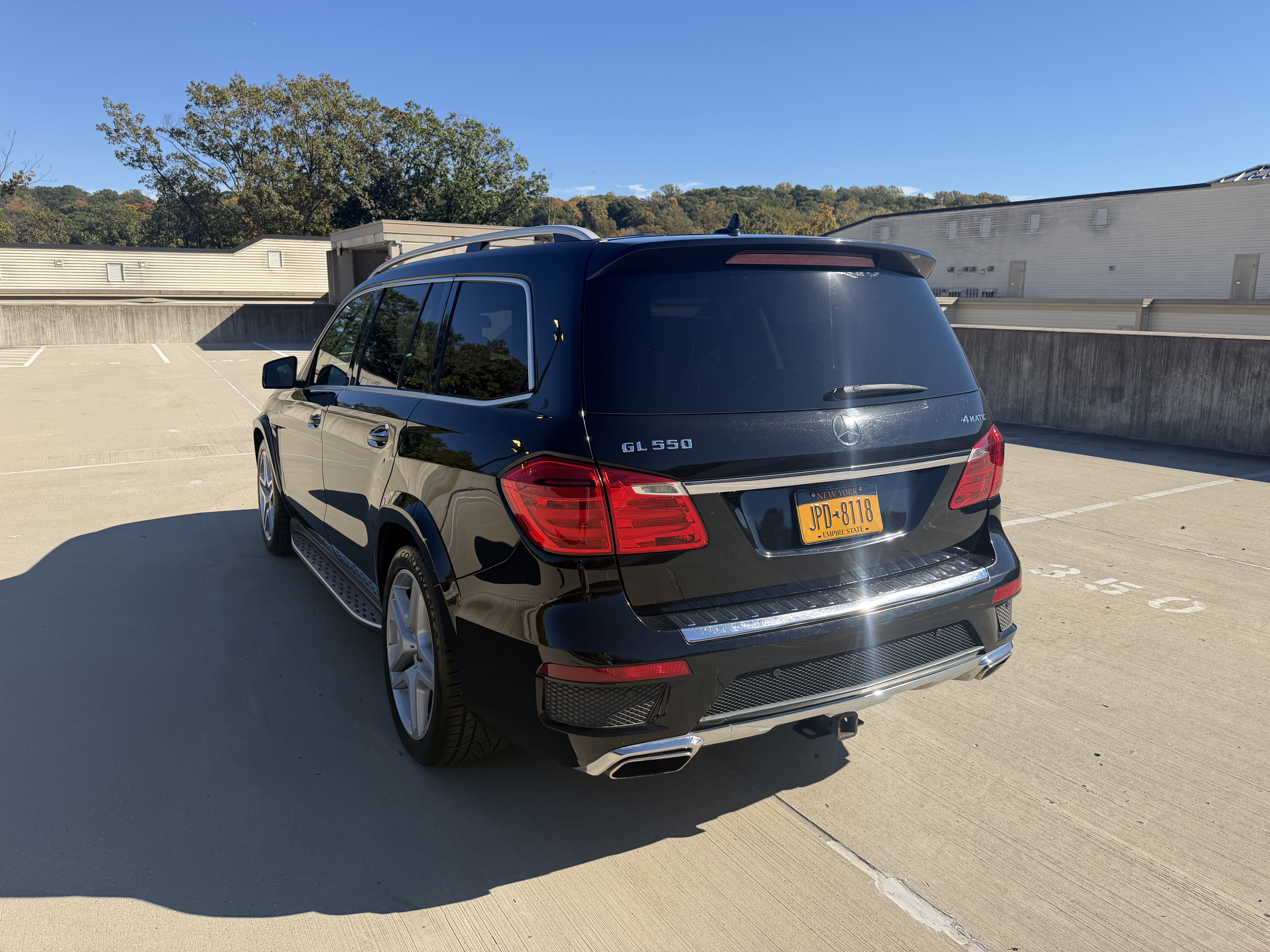 Used 2014 Mercedes-Benz GL 550 4MATIC image 8