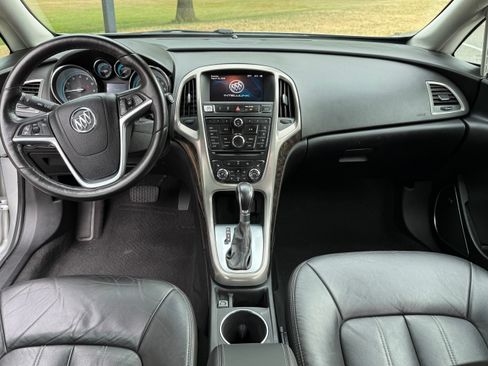 Used 2014 Buick Verano Leather FWD image 8
