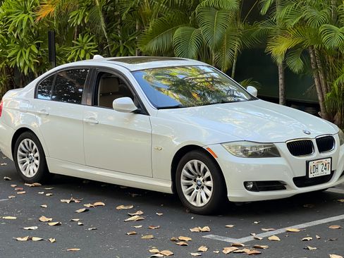Used 2009 BMW 328i Sedan RWD image 1