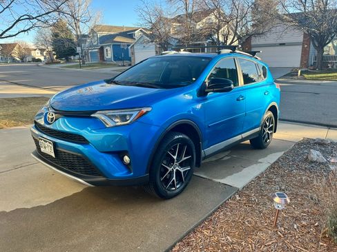 Used 2016 Toyota RAV4 SE image 12