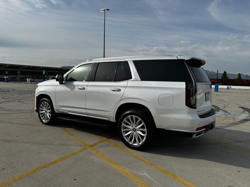 Used 2023 Cadillac Escalade Luxury image 14