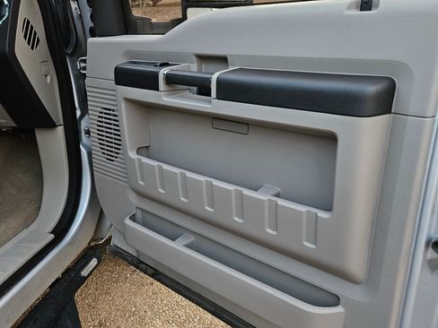 Used 2008 Ford F350 XL image 16