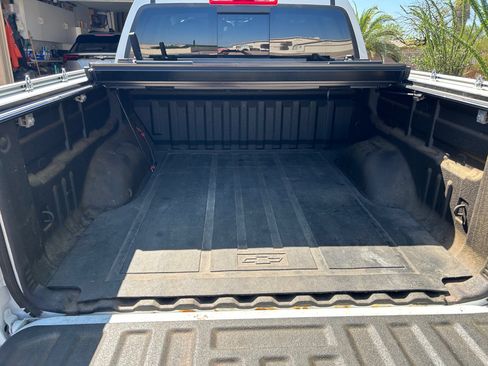 Used 2016 Chevrolet Colorado LT w/ LT Convenience Package RWD image 10
