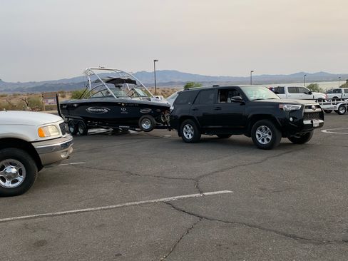 Used 2019 Toyota 4Runner SR5 Premium image 4