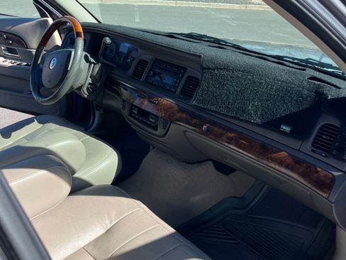 Used 2006 Mercury Grand Marquis LS image 12