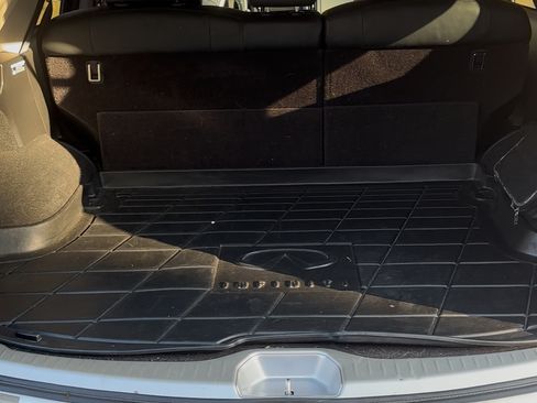 Used 2008 INFINITI FX35 2WD w/ Technology Pkg image 11