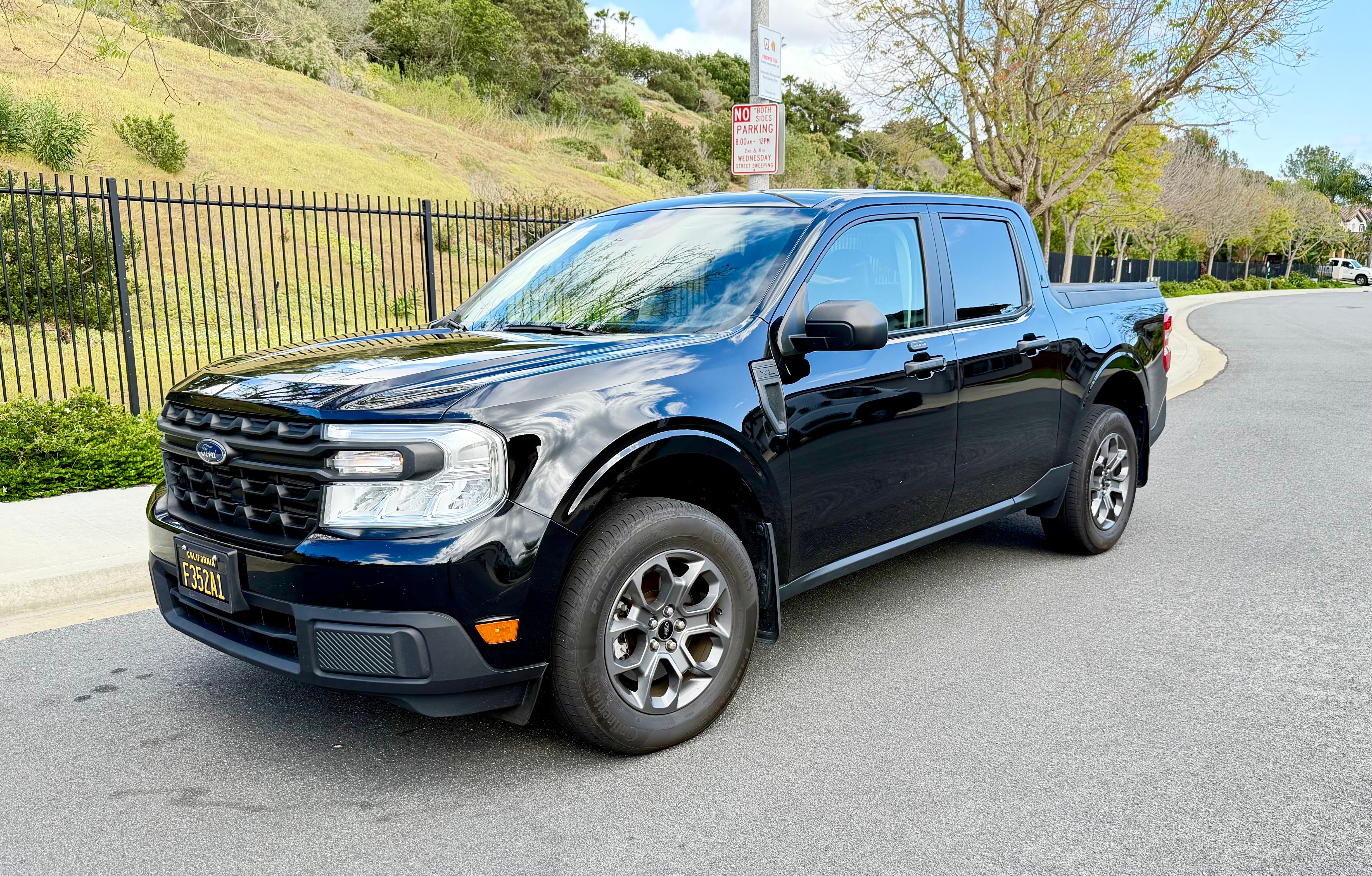 Used 2023 Ford Maverick XL FWD image 6