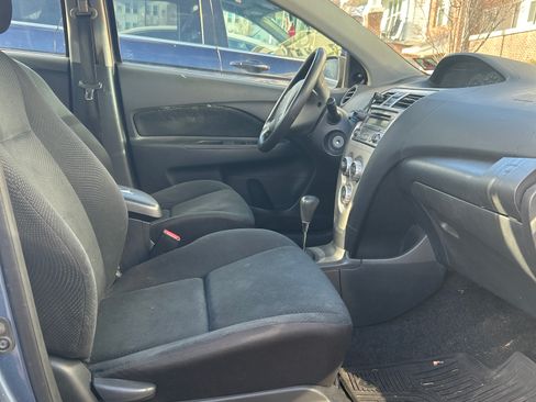 Used 2012 Toyota Yaris Sedan image 5