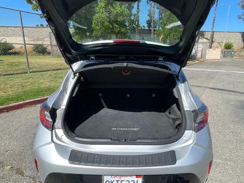 Used 2019 Toyota Corolla SE w/ Carpet Mat Package FWD image 16