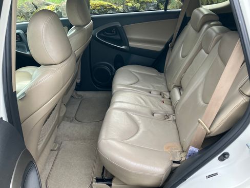 Used 2010 Toyota RAV4 Limited image 15