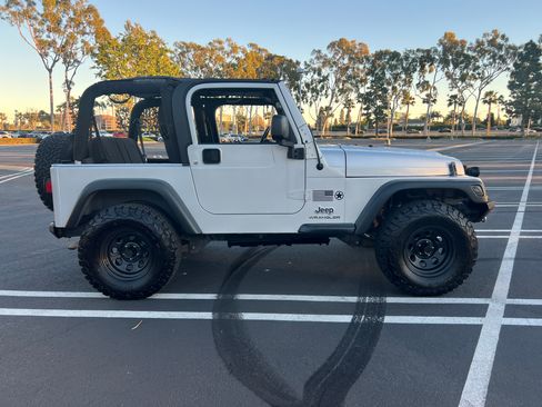 Used 2005 Jeep Wrangler Sport image 4