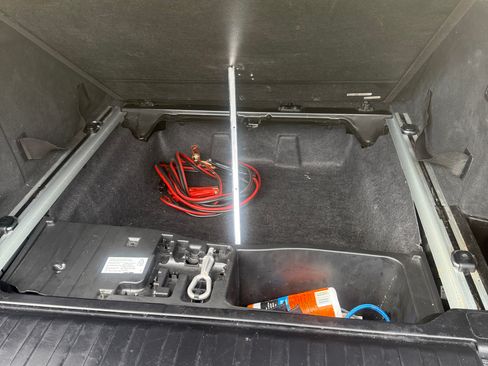 Used 2011 BMW X5 xDrive50i image 13