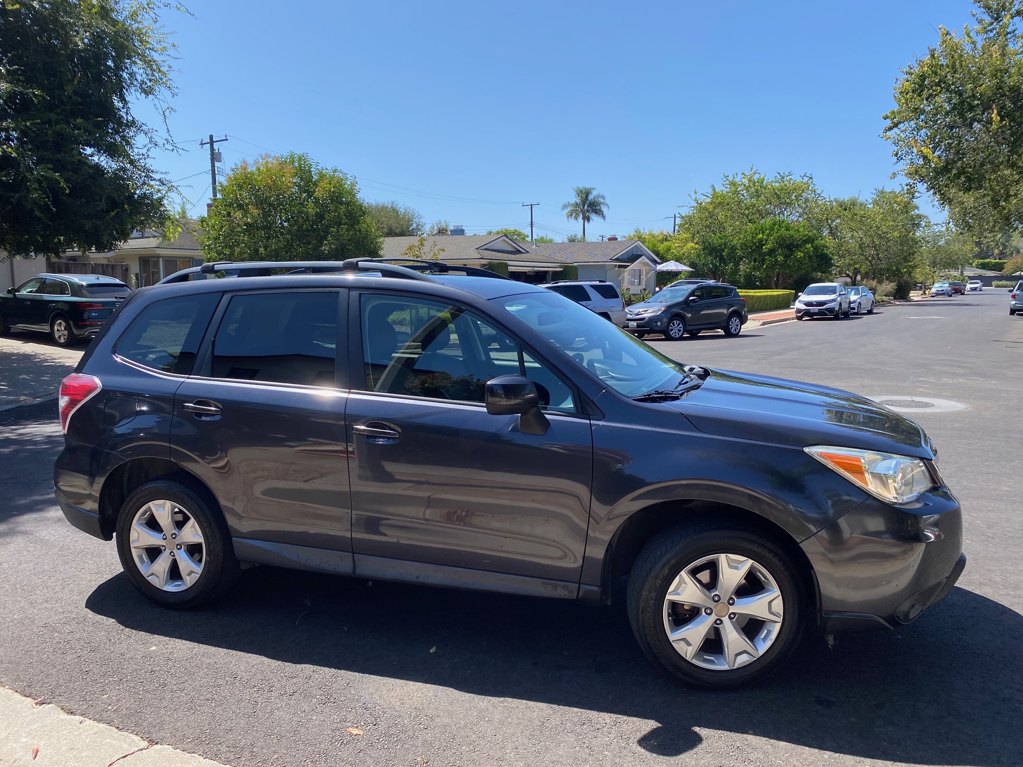 Used 2016 Subaru Forester 2.5i Premium w/ All-Weather Package AWD/4WD image 1