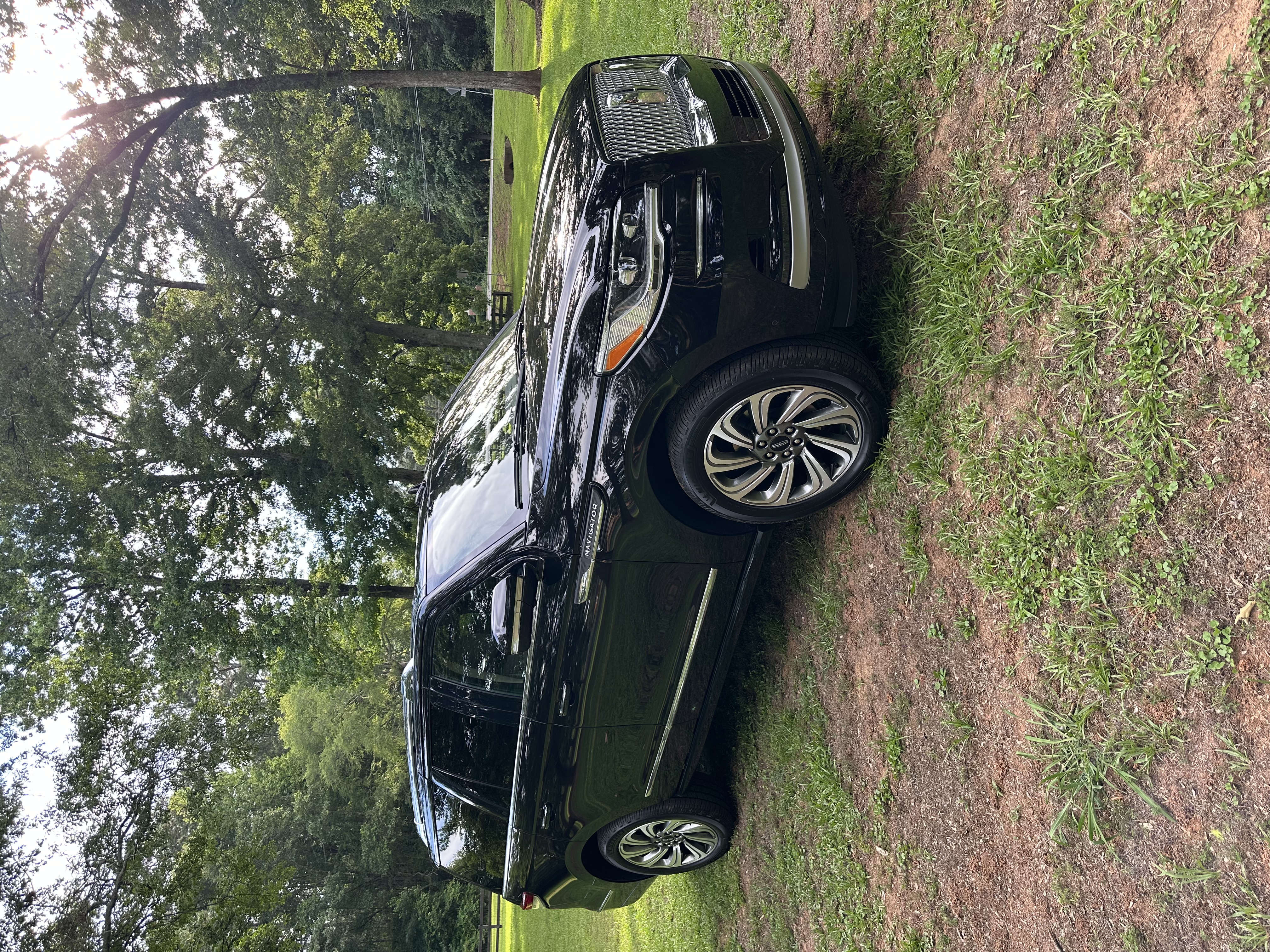 Used 2024 Lincoln Navigator Reserve AWD/4WD image 4