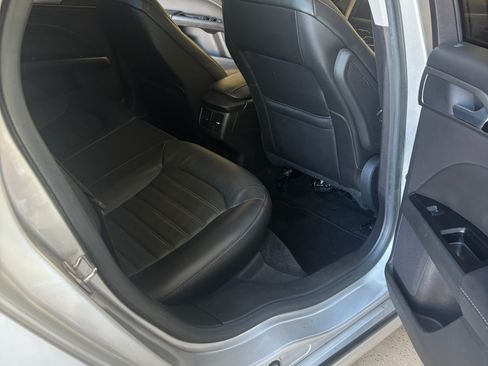 Used 2016 Ford Fusion SE w/ Equipment Group 202A image 14