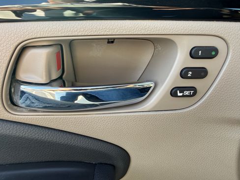 Used 2019 Honda Pilot Touring image 23