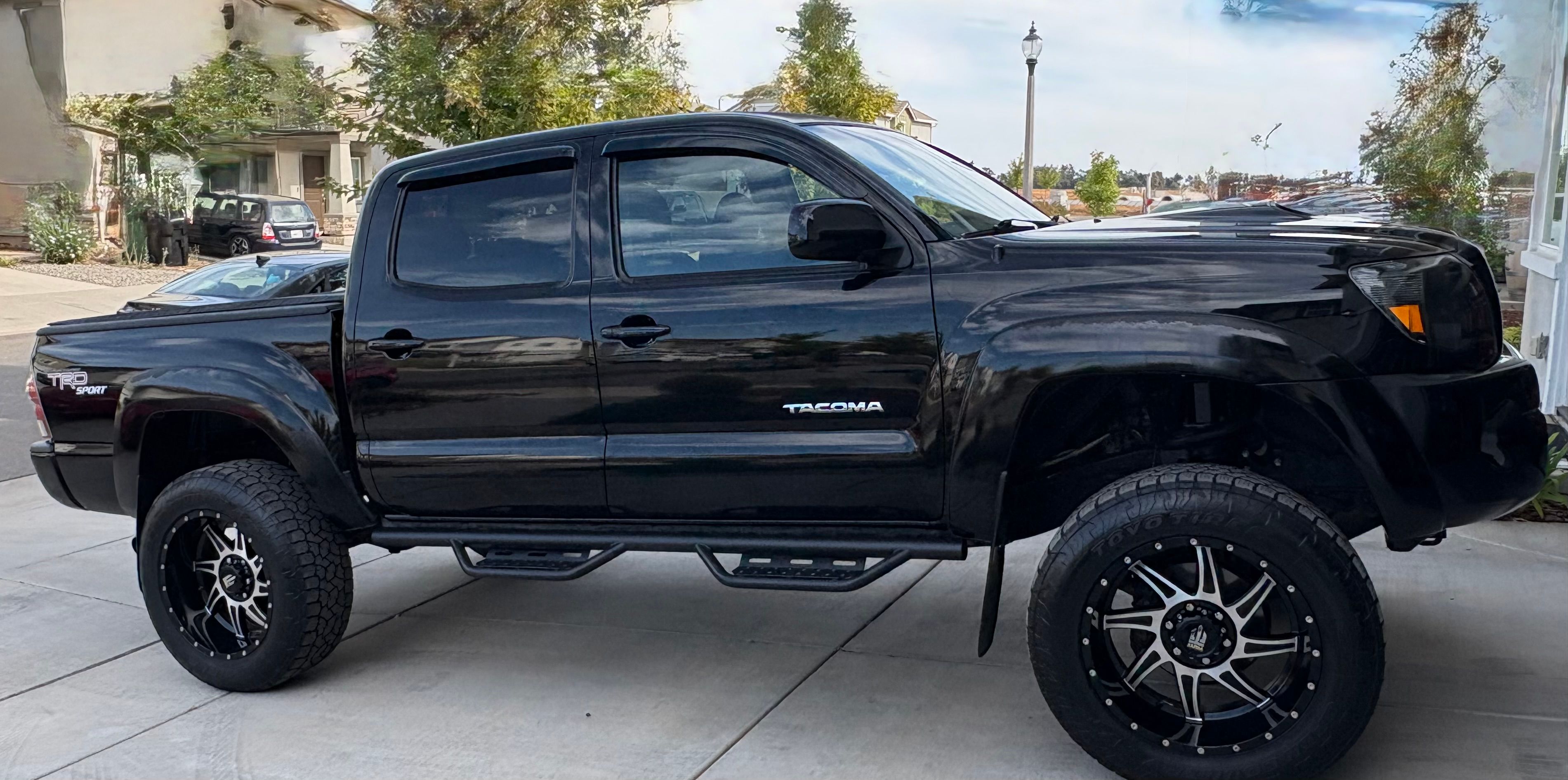 Used 2011 Toyota Tacoma 4x4 Double Cab w/ TRD Sport Pkg image 14