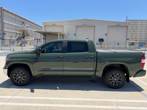 Used 2021 Toyota Tundra SR5 w/ Trail Edition AWD/4WD image 5