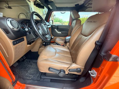 Used 2015 Jeep Wrangler Rubicon w/ Power Convenience Group AWD/4WD image 20