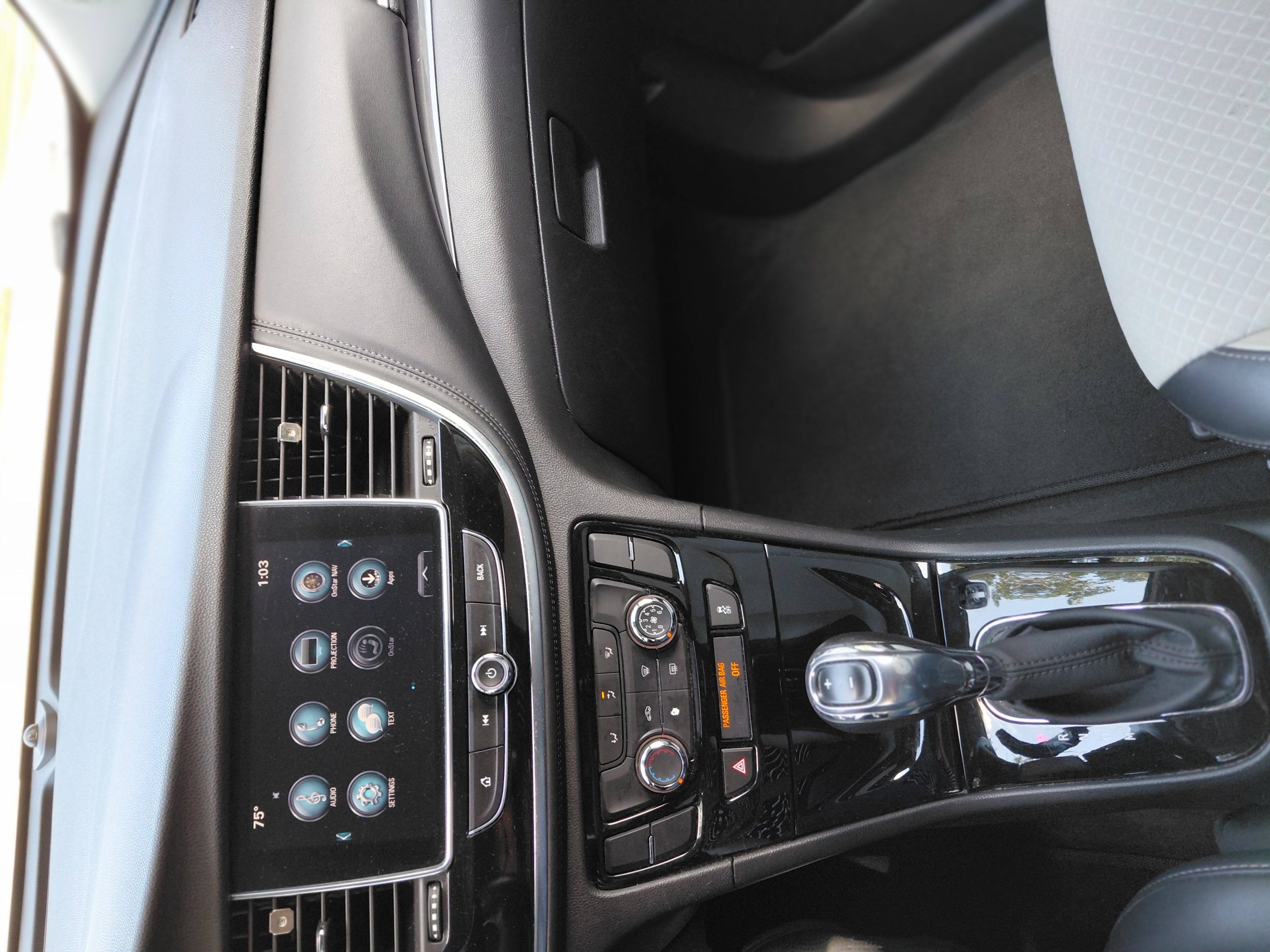 Used 2018 Buick Encore Preferred FWD image 2