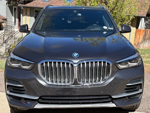 Used 2023 BMW X5 xDrive45e w/ Climate Comfort Package image 4