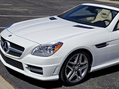 Used 2015 Mercedes-Benz SLK 350 image 30