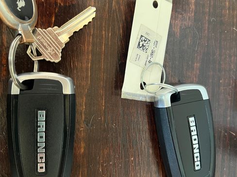 Used 2022 Ford Bronco Badlands image 12