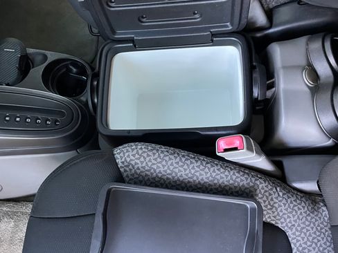 Used 2004 Pontiac Aztek 2WD w/ 1SB Preferred Equipment Group image 14