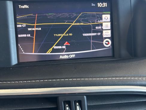 Used 2019 INFINITI QX30 Premium w/ Cargo Package image 14