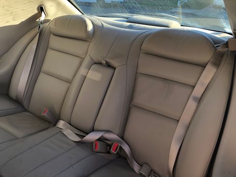 Used 2002 Cadillac Eldorado ESC w/ Preffered Equipment Group image 17