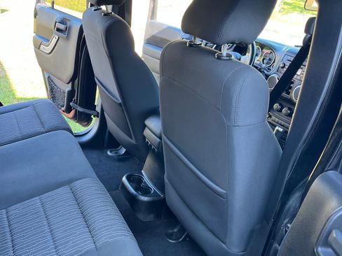 Used 2011 Jeep Wrangler Unlimited Rubicon w/ Call of Duty Group image 4