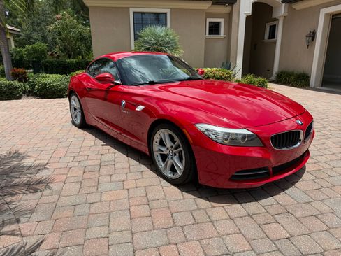 Used 2009 BMW Z4 sDrive30i RWD image 14
