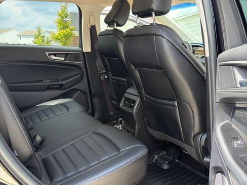 Used 2020 Ford Edge SEL w/ Convenience Package AWD/4WD image 6