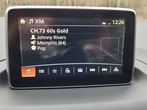 Used 2015 MAZDA MAZDA3 i Grand Touring image 12