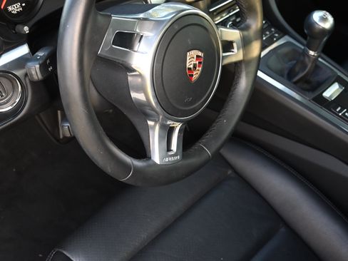Used 2014 Porsche Cayman RWD image 19