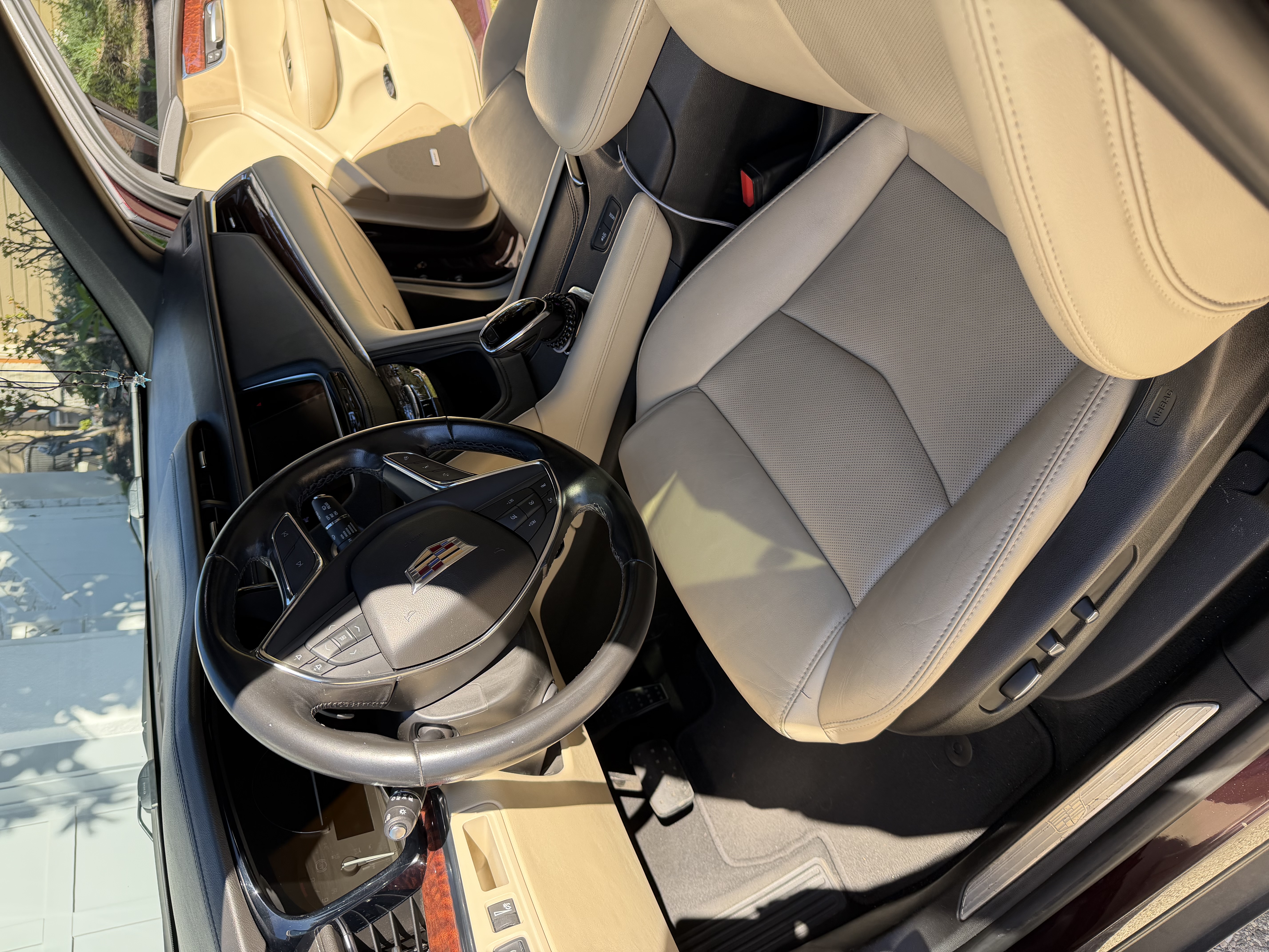 Used 2018 Cadillac XT5 Premium Luxury w/ Driver Assist Package FWD image 13