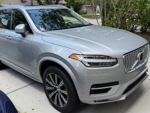 Used 2025 Volvo XC90 B6 Plus AWD/4WD image 2