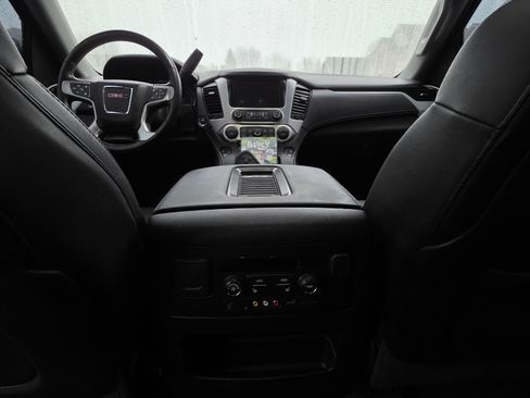 Used 2016 GMC Yukon XL SLT w/ Premium Edition image 15