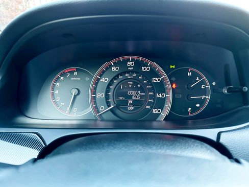 Used 2014 Honda Accord Sport image 17