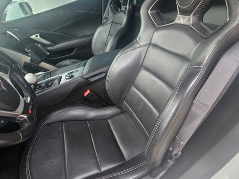 Used 2017 Chevrolet Corvette Z06 image 9