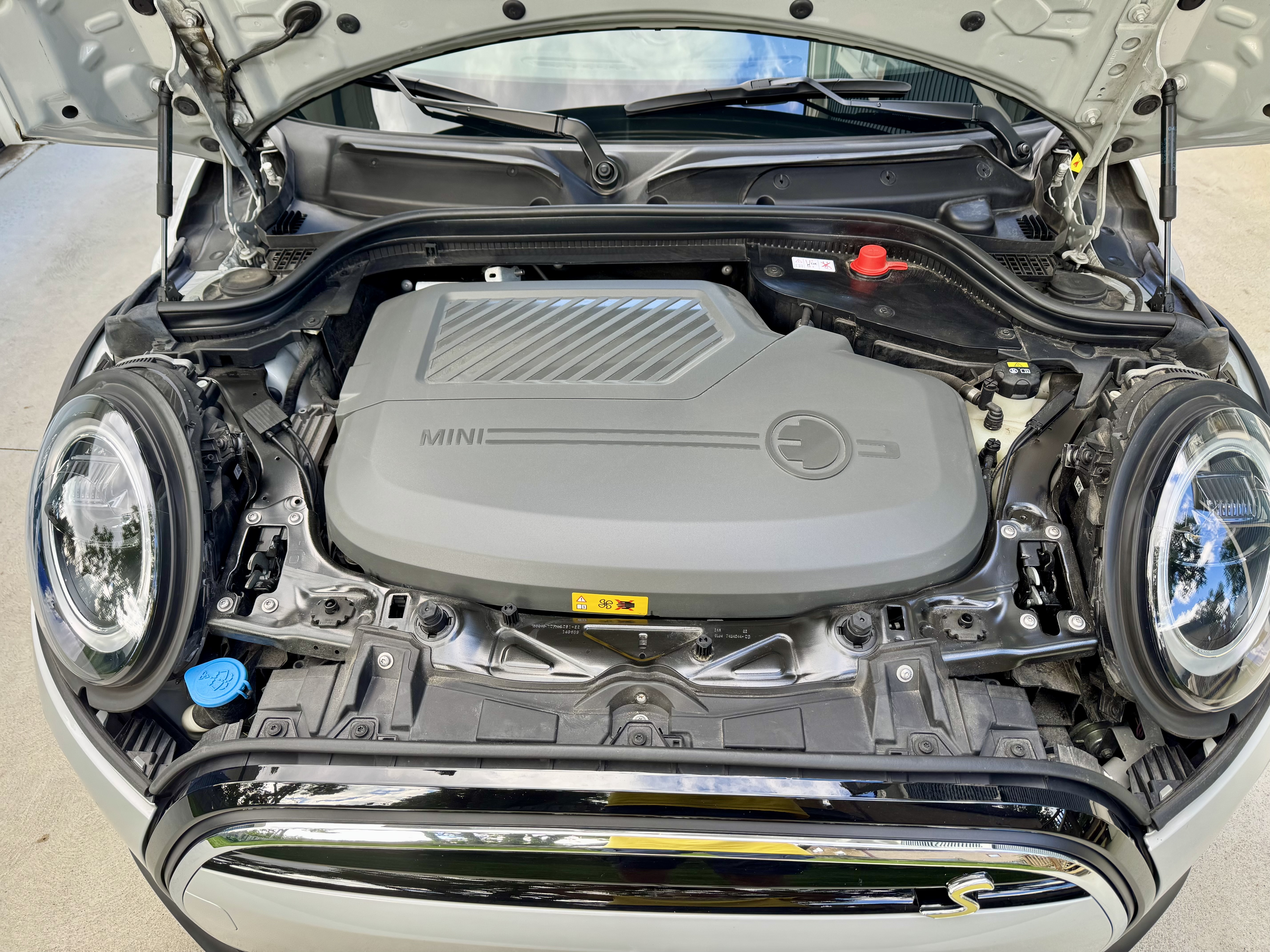 Used 2023 MINI Cooper SE FWD image 14