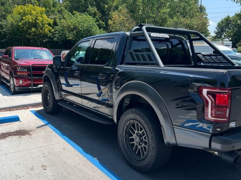 Used 2019 Ford F150 Raptor w/ Equipment Group 802A Luxury AWD/4WD image 6