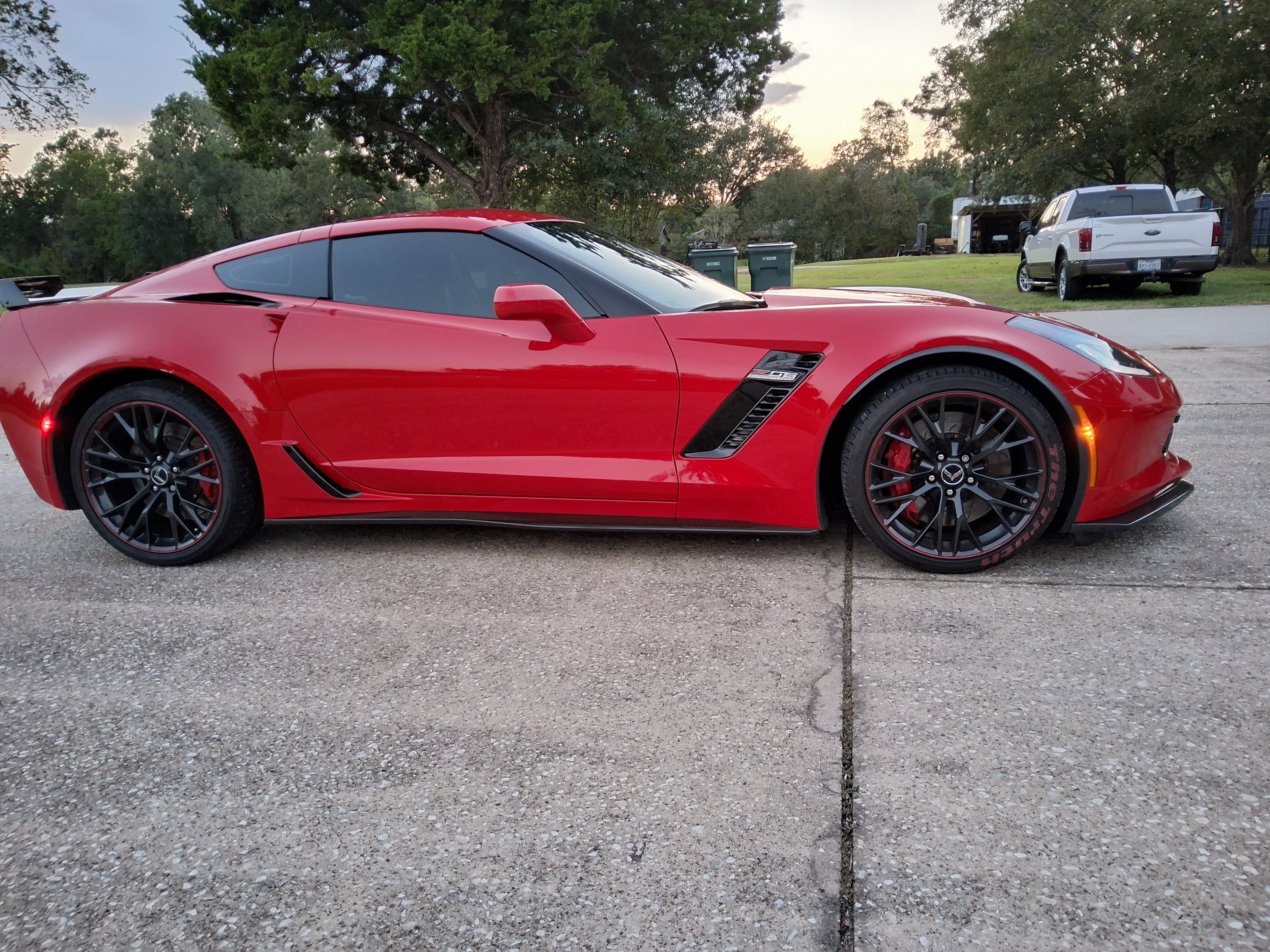 Used 2019 Chevrolet Corvette Z06 RWD image 24