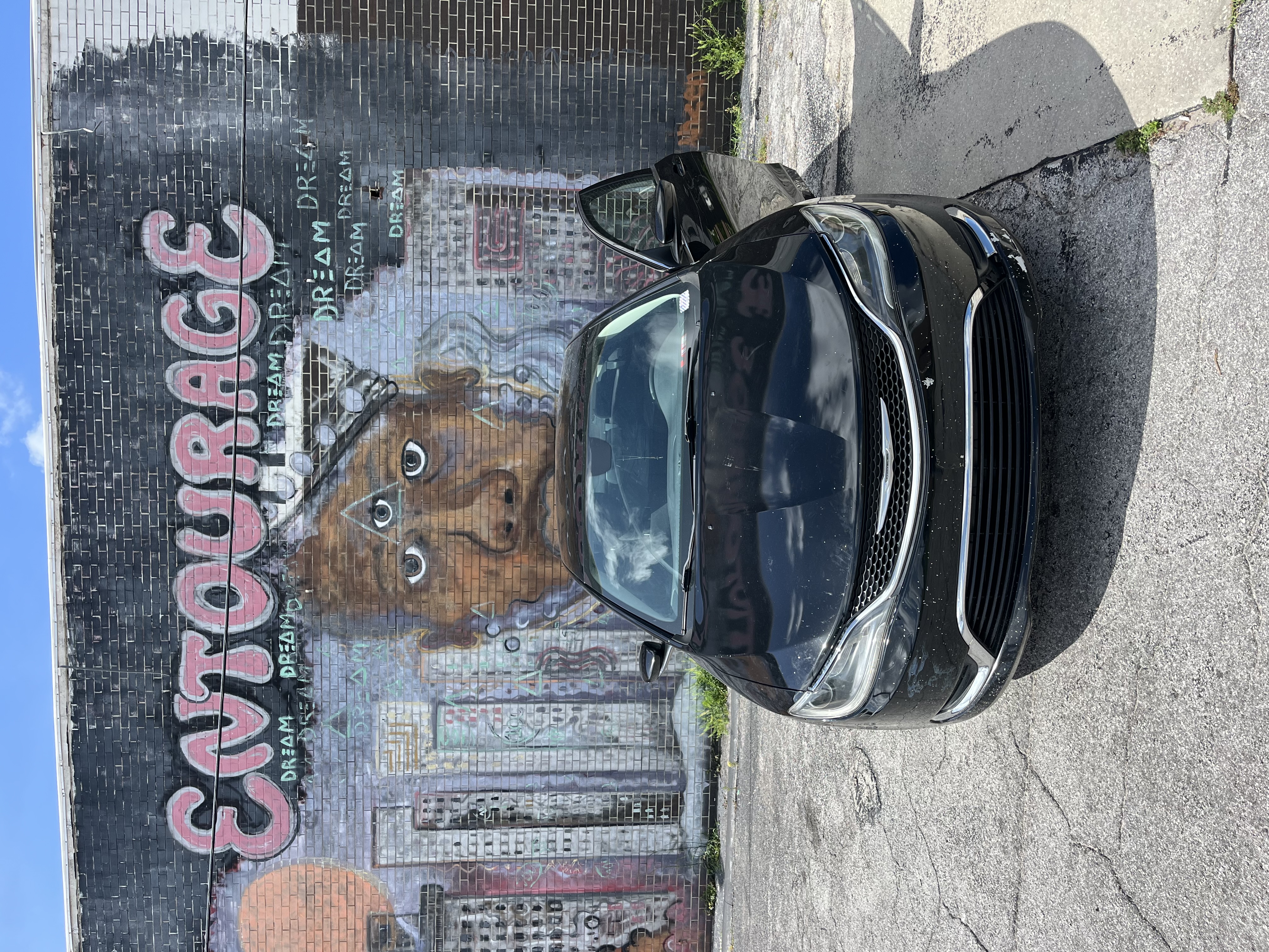 Used 2015 Chrysler 200 Limited w/ Convenience Group FWD image 4