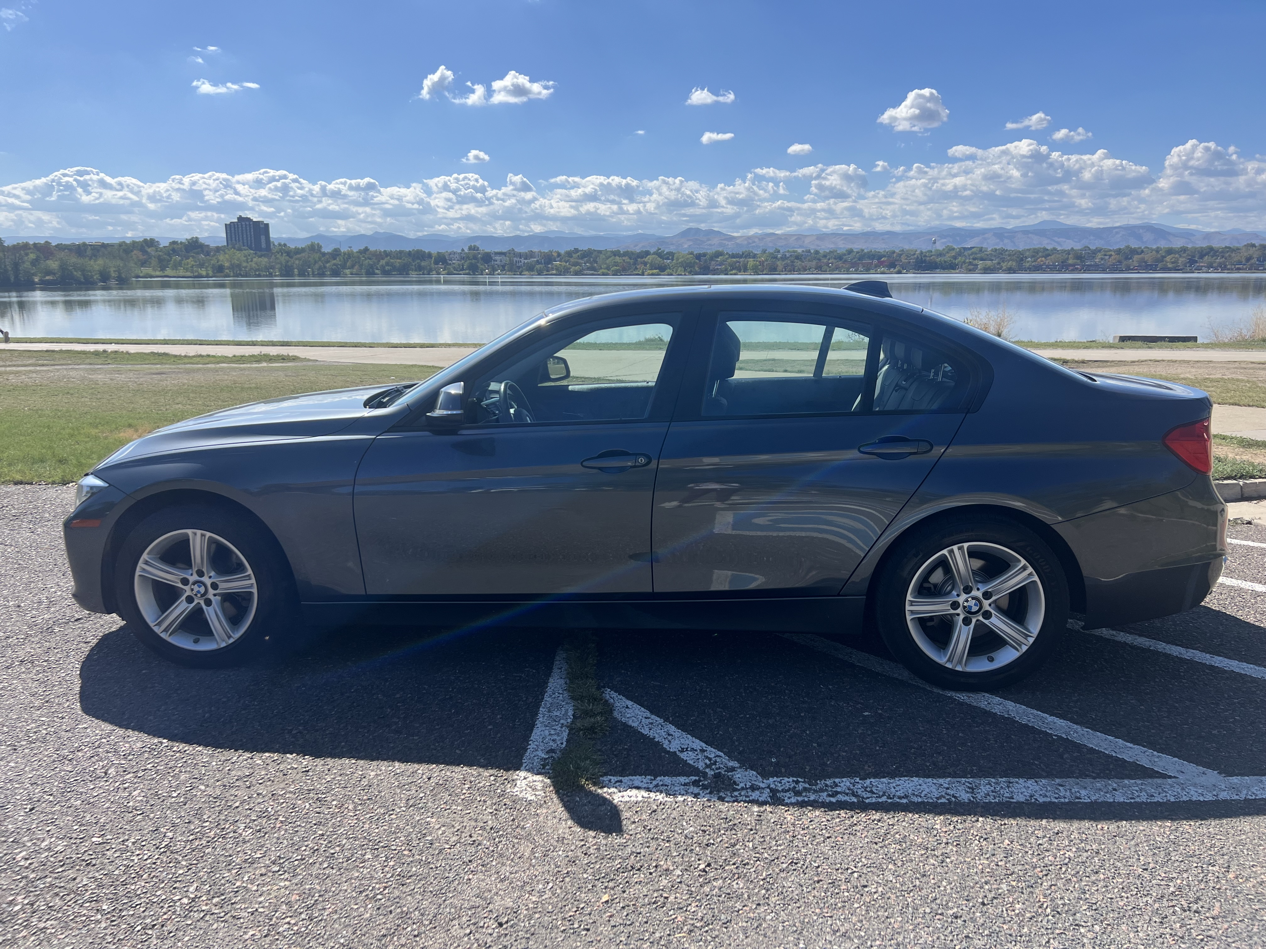 Used 2015 BMW 328i xDrive Sedan AWD/4WD image 5